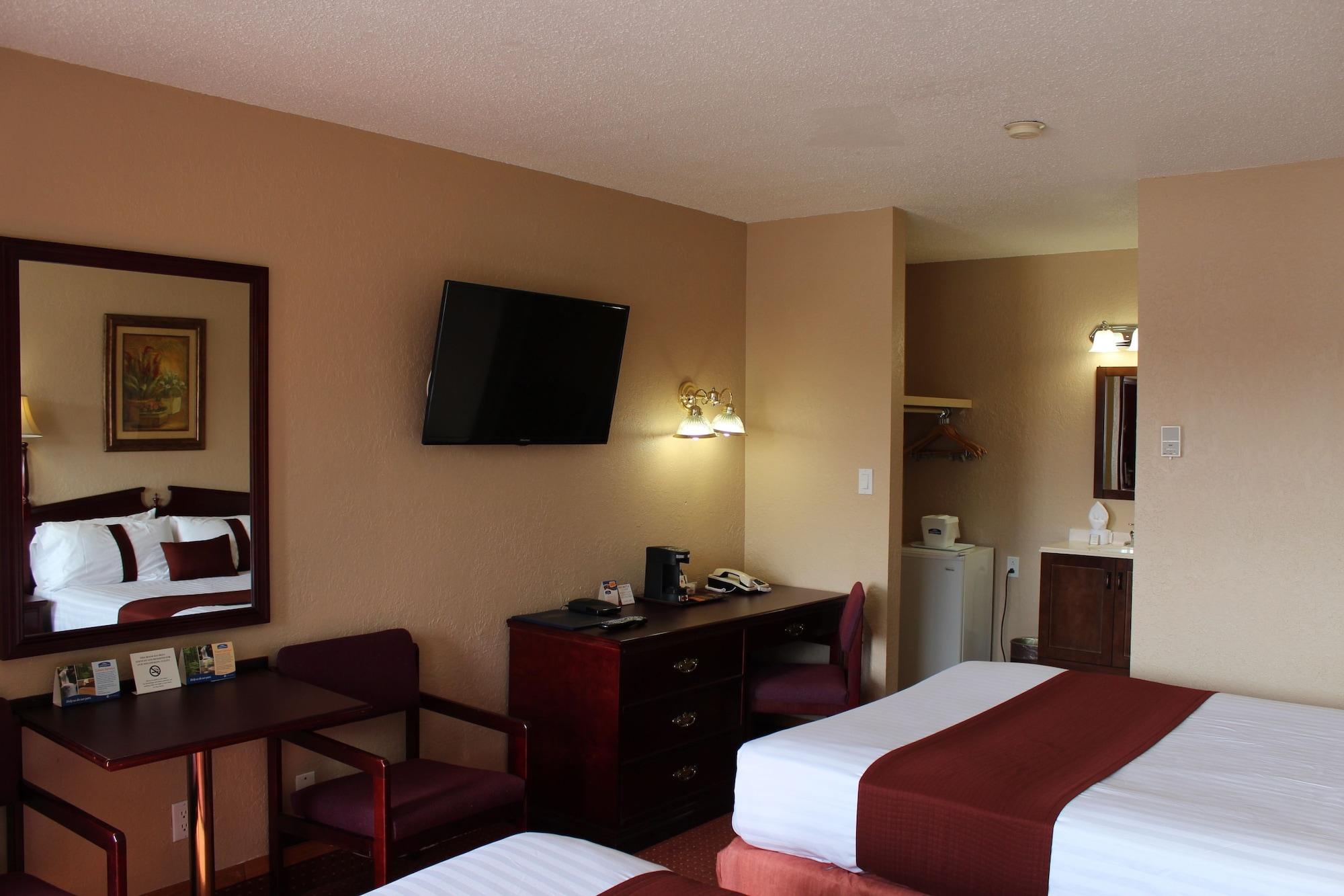 Penhold Howard Johnson By Wyndham Red Deer المظهر الخارجي الصورة