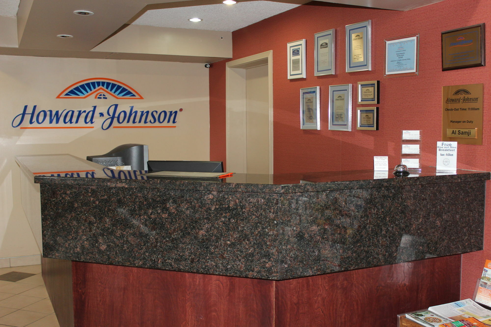 Penhold Howard Johnson By Wyndham Red Deer المظهر الخارجي الصورة