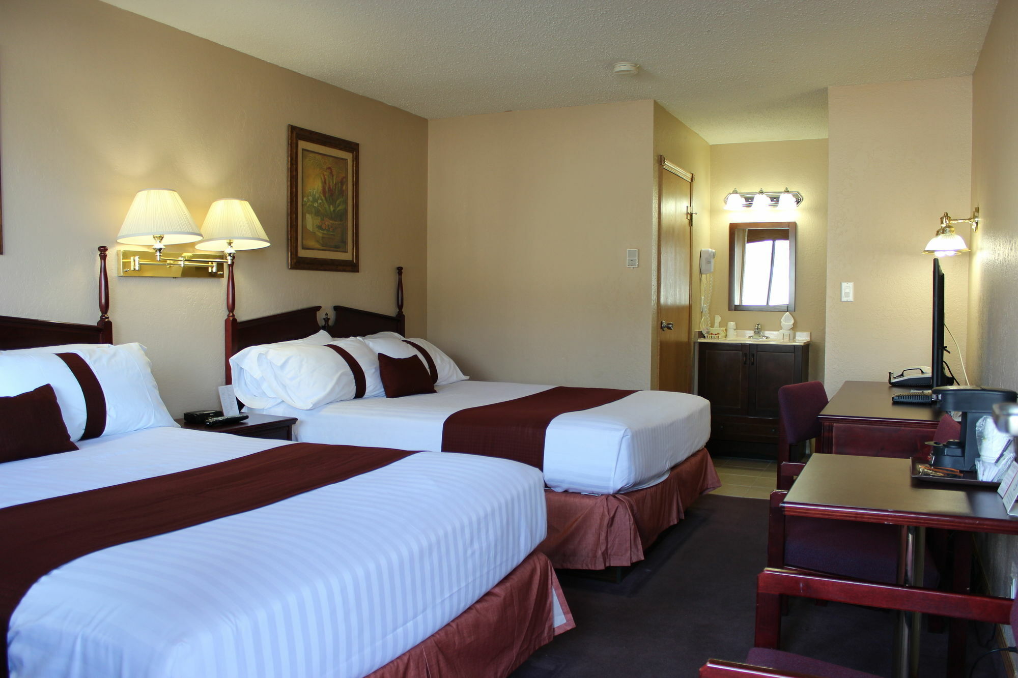 Penhold Howard Johnson By Wyndham Red Deer المظهر الخارجي الصورة